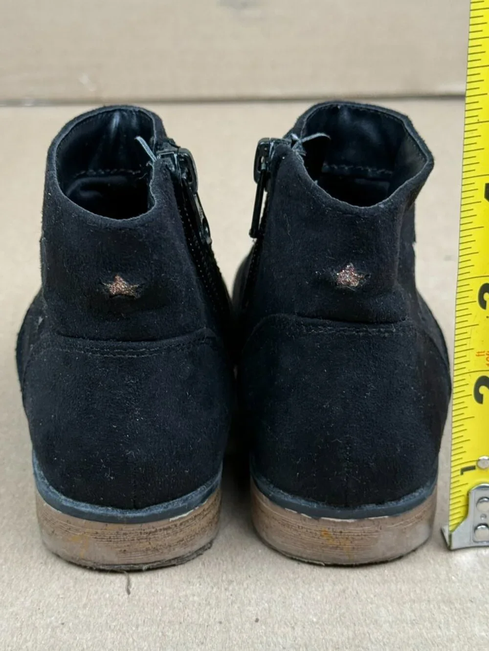 Girls' Cat & Jack Black Glitter Star Ankle Boots size 8